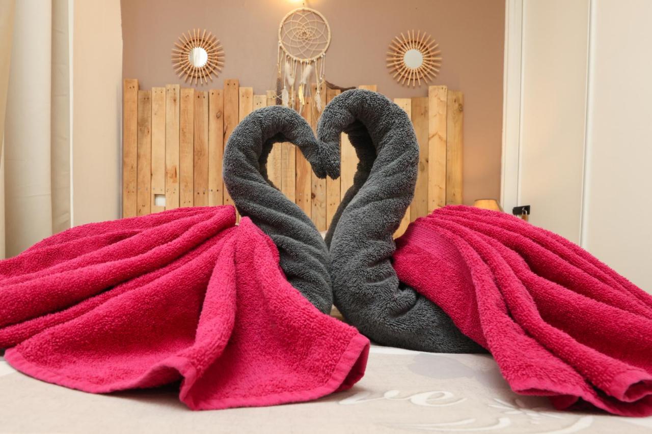 Les Bulles Medievales - Appartement Dedie Au Bien Etre Avec Spa - Netflix Et Wifi - Climatisation Carcassonne Dış mekan fotoğraf