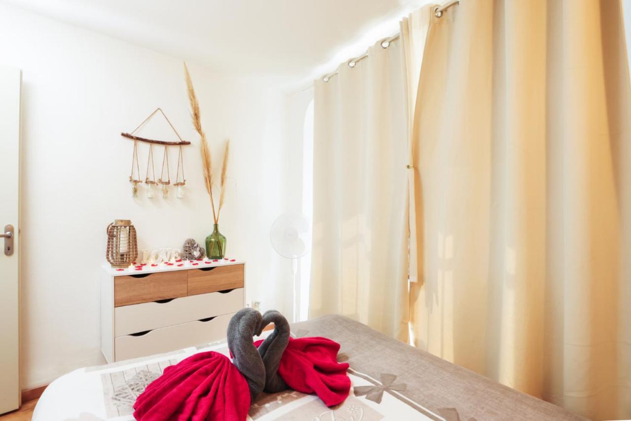 Les Bulles Medievales - Appartement Dedie Au Bien Etre Avec Spa - Netflix Et Wifi - Climatisation Carcassonne Dış mekan fotoğraf